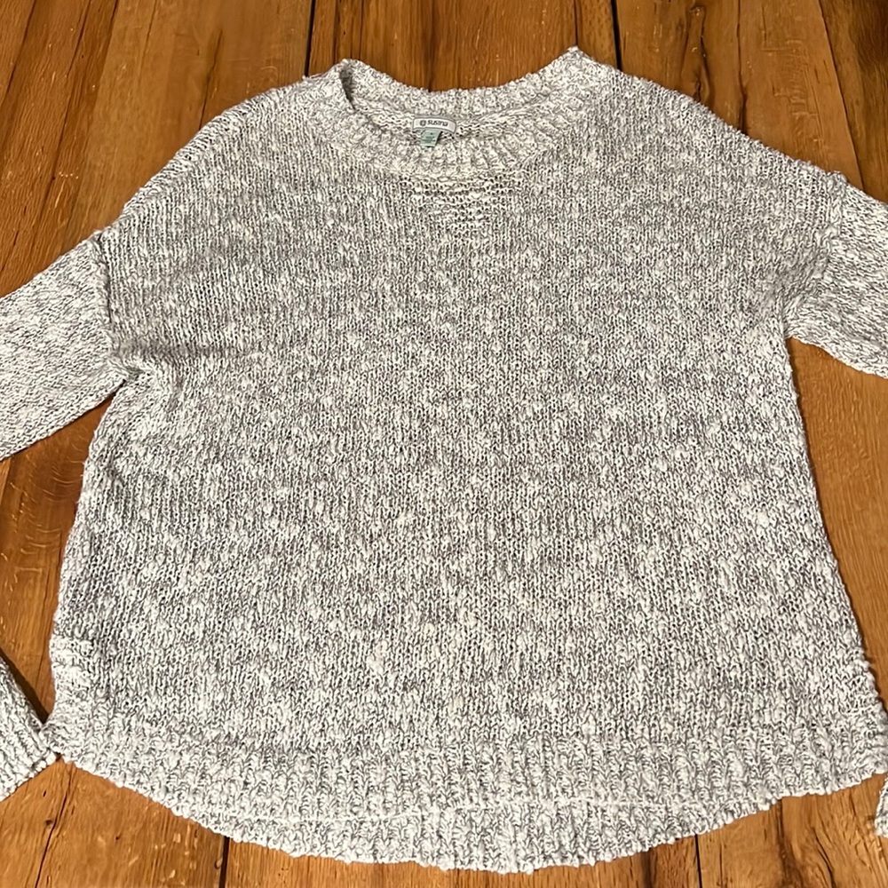 Susina Gray and White Marled Knit Sweater. Size Women’s Large.